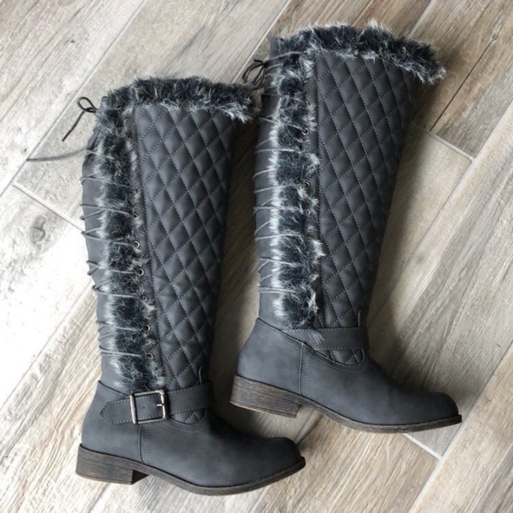 JustFab Gray Fur Trimmed Boots